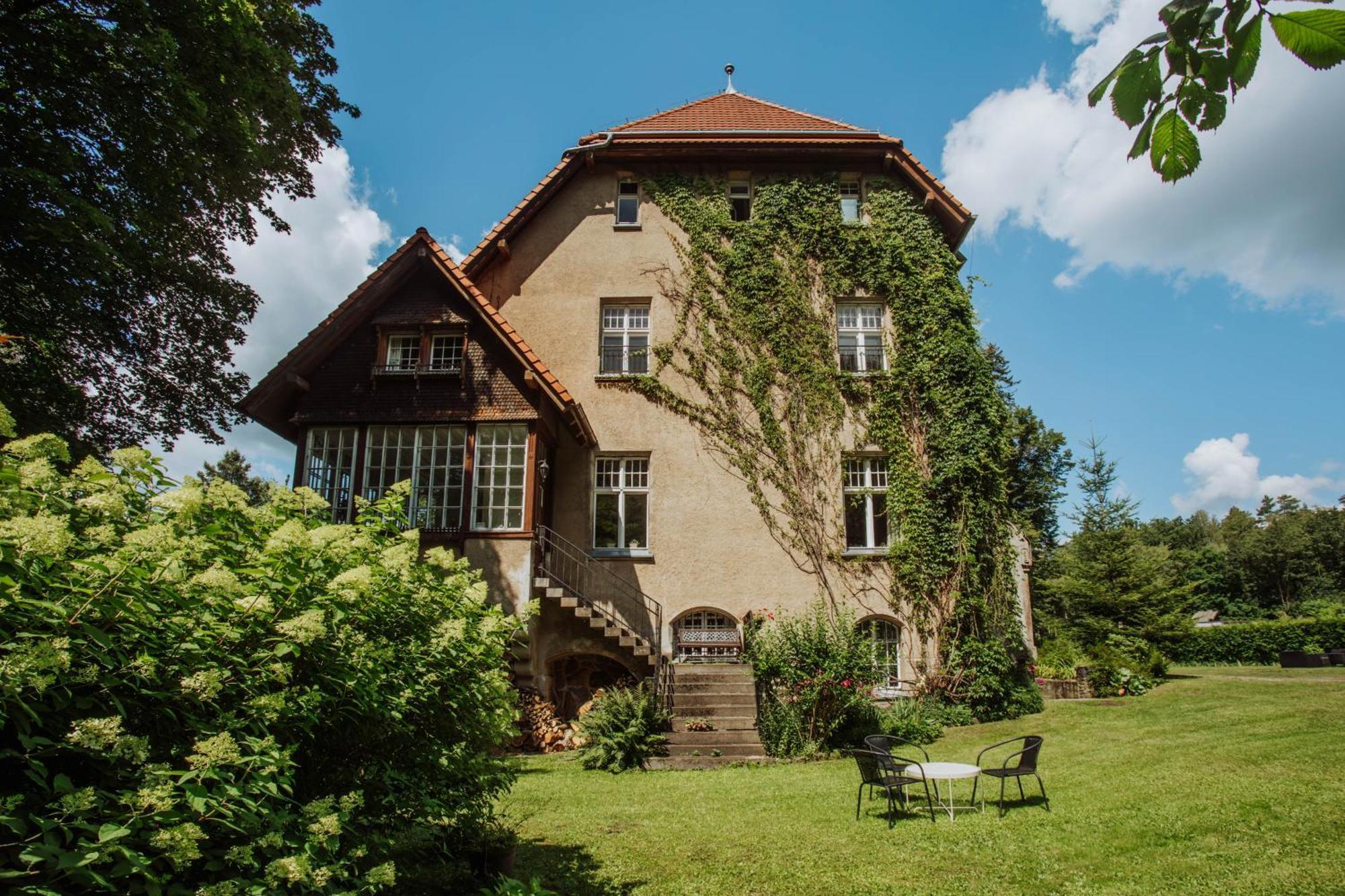 Palac Mysliwski Orle Solutions Mirosławiec Exterior foto